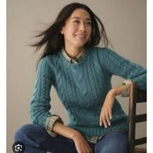 Women's L.L.Bean Sage Green Cabincore Gorpcore Cable Knit Crew Neck Sweater S